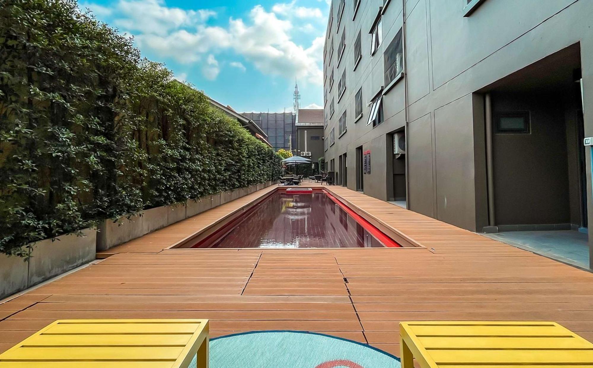 Surestay By Best Western Iconic Ari-Jatujak Bangkok Exterior photo